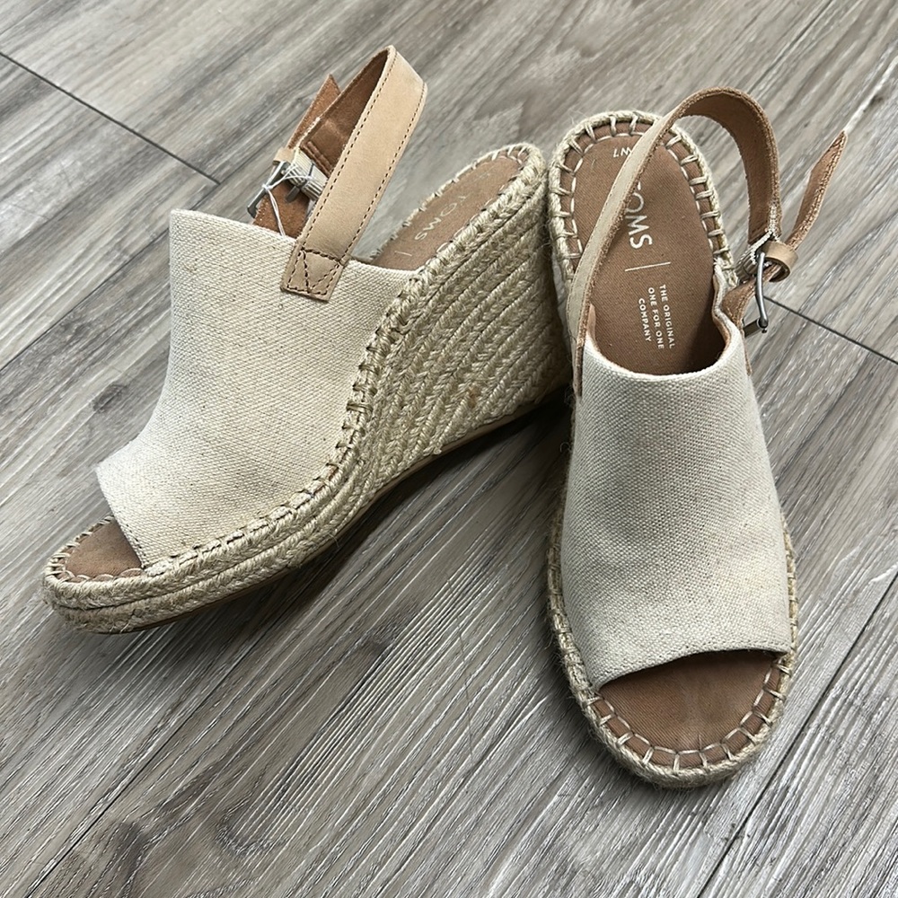 Toms Wedges